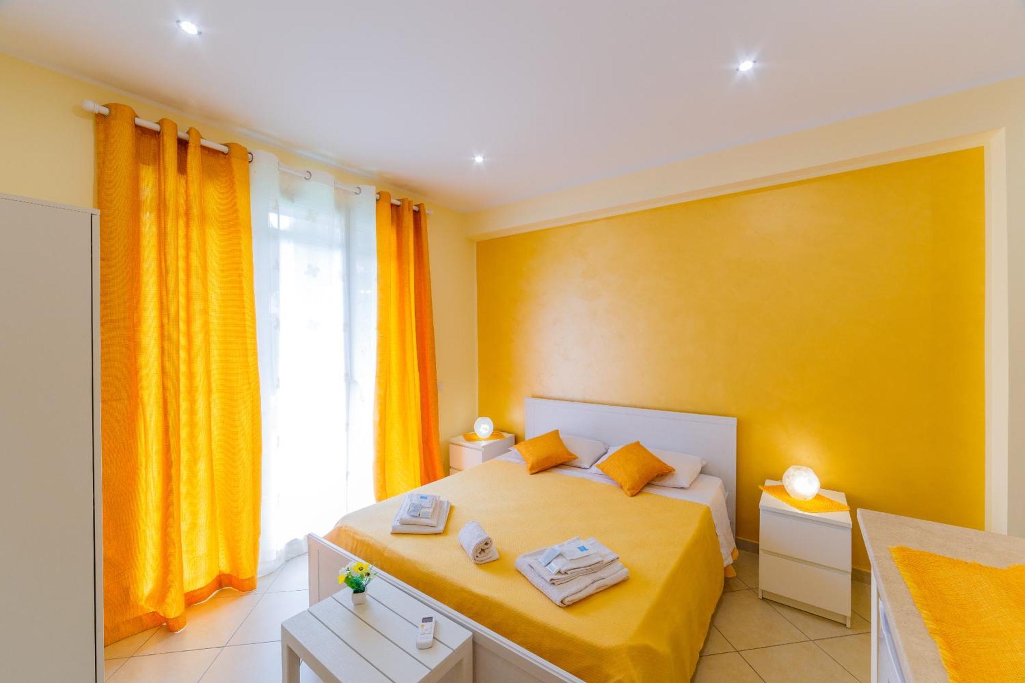 Sicily In Love 2 - Rooms & Breakfast Taormina Eksteriør bilde